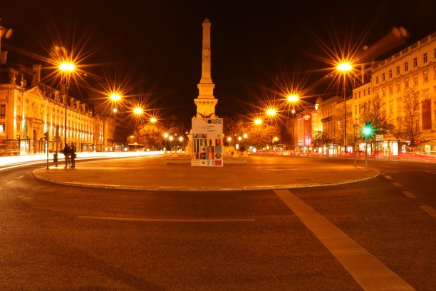 里斯本在晚上图片下载