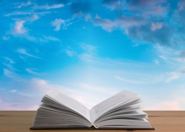 书放在桌子图片下载