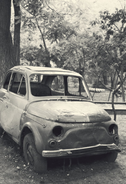 旧汽车残骸图片下载