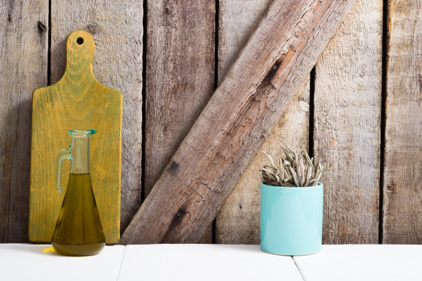 烹饪背景，鼠尾草，切菜板图片下载