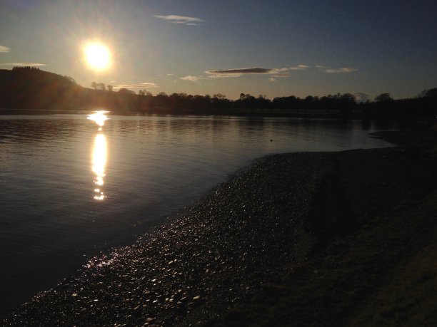 海湾上的夕阳图片下载