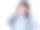 小女孩戴着耳机听白色背景音乐的肖像图片下载