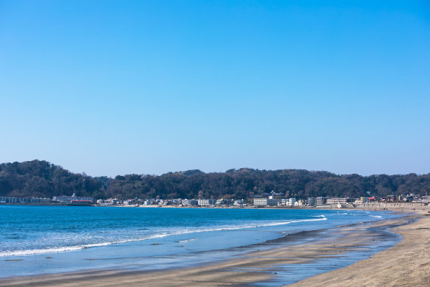 再摩库扎海岸和Yuigahama海岸的景观图片下载