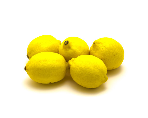 工作室拍摄了五个有机生柠檬图片下载