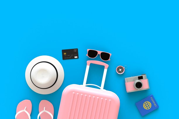 接近现代的粉红色旅行袋与旅行配件在蓝色的背景。旅行的概念。假期旅行。副本的空间。最小的风格。3 d渲染图图片下载