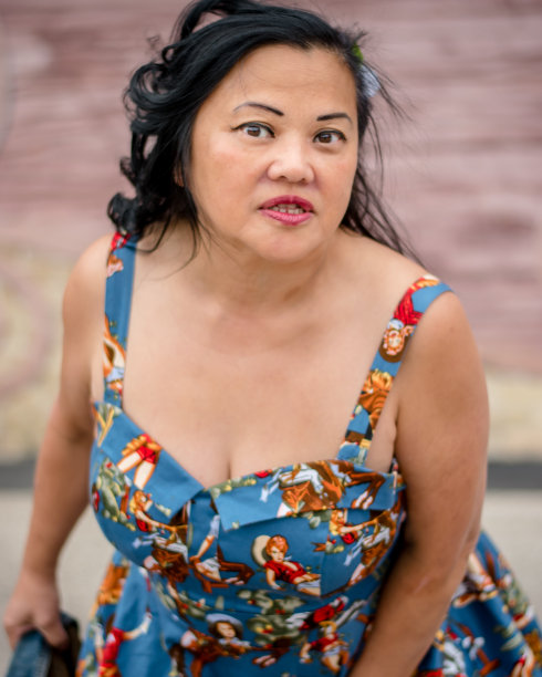 女人的姿势图片下载