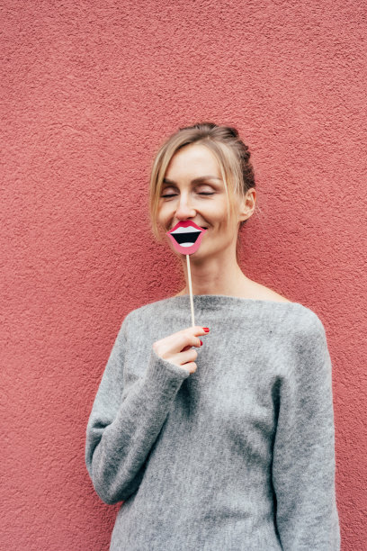 诙谐的生活方式的肖像。享受时光。图片下载