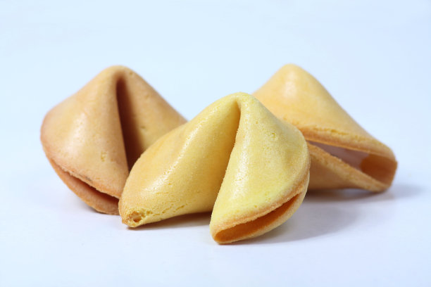 幸运饼干孤立在白色背景图片下载