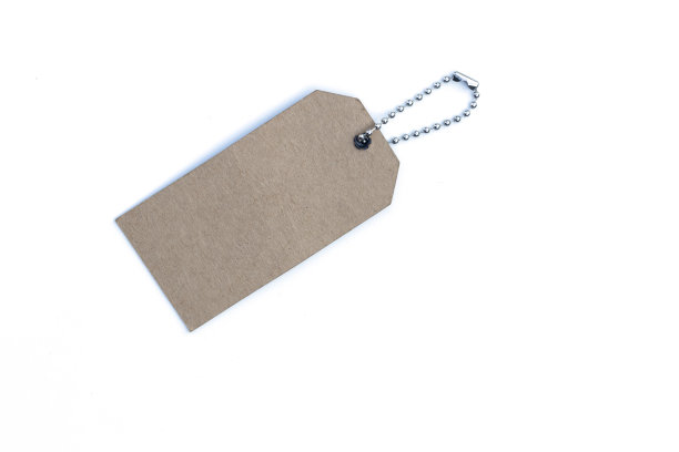 空白棕色硬纸板价格标签或标签孤立在白色图片下载