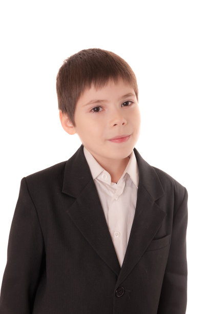 一个男孩的画室肖像图片下载