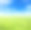 经典的美丽风景。绿色的表面美丽的天然草地，在夏季阳光明媚的天气。晴朗的蓝天和积云。没有任何地平线。图片下载