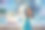 一名年轻的日本女子正在用平板电脑自拍/视频通话图片下载