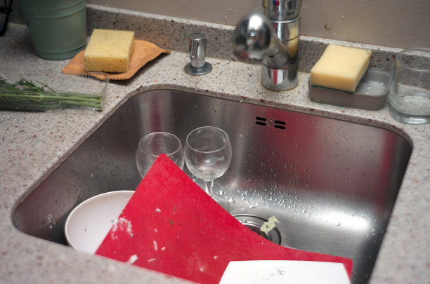 厨房水槽脏乱图片下载