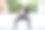 深色长发的女孩穿着运动服慢跑后在街上锻炼图片下载