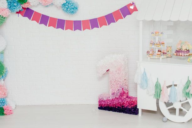 为第一个婴儿生日装饰的区域。图片下载
