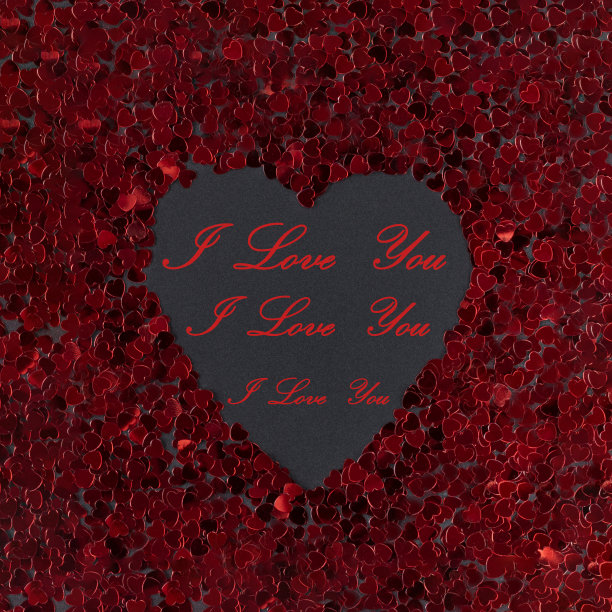 抽象背景与红色闪光的心。图片下载