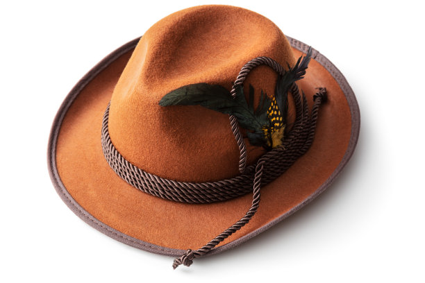 帽子:德国猎人的帽子孤立在白色背景图片下载