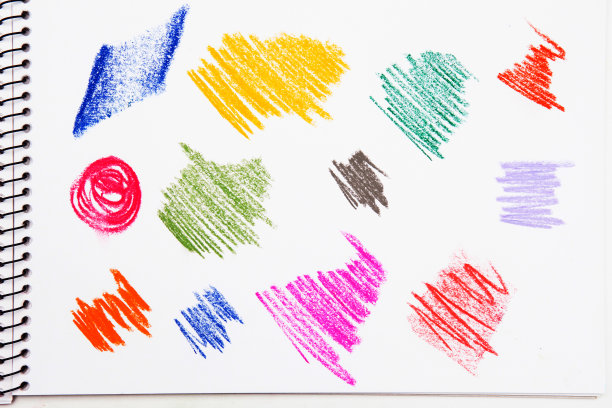 手绘彩色笔画在速写本上图片下载