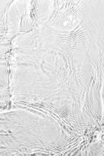 纹理飞溅干净的水在灰色的背景图片下载