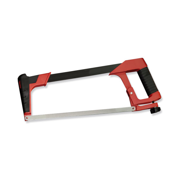 手锯的金属孤立在一个白色的背景。图片下载