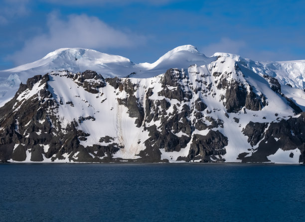 南极大陆塔巴林半岛令人惊叹的海岸景观图片下载