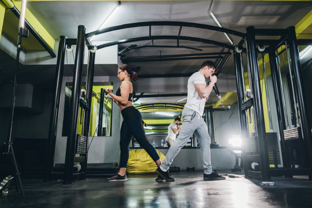 二头肌伸展运动分两组图片下载