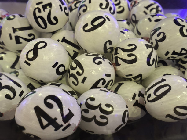 一组黑白彩球图片下载