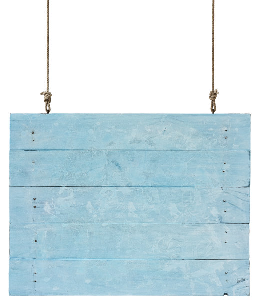 古老的风化抽象蜡笔蓝色木面板招牌，有许多木纹，标记，结和纹理，挂在旧绳子。图片下载