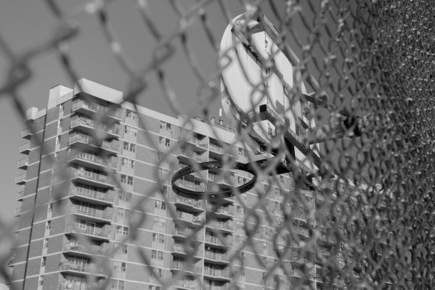 笼子里的篮球网图片下载