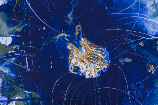 蓝色抽象背景，类似于深蓝色的海洋图片下载