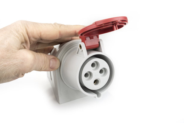 380伏插座插头上的白色背景图片下载