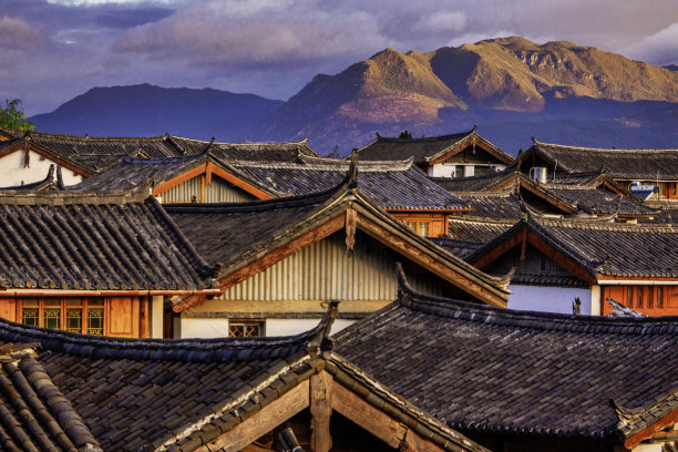 中国丽江市的屋顶图片下载