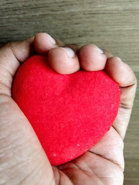 一把爱心图片下载