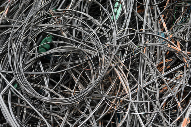 施工现场黑色电线卷图片下载