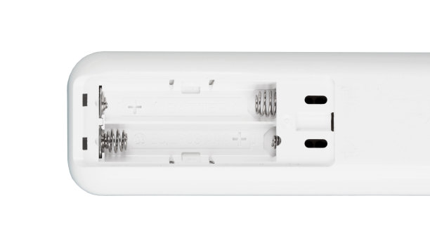 遥控电池室，白色隔离，特写图片下载