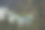 穆迪的乡村边农场顶，村庄的建筑物，湖，滨水岸线，自然环境的风景图片，通过树木，光秃秃的树枝秋天的季节时间图片下载
