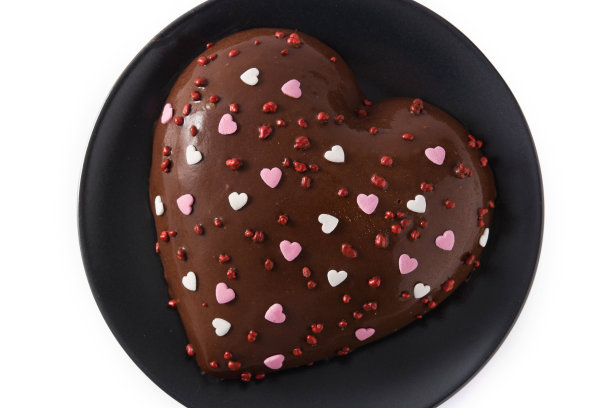 心形蛋糕为情人节或母亲节的黑色p图片下载