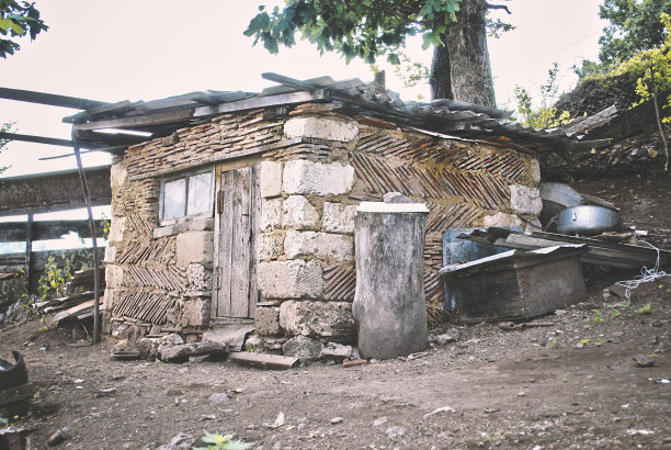 亚美尼亚村庄的石头谷仓图片下载
