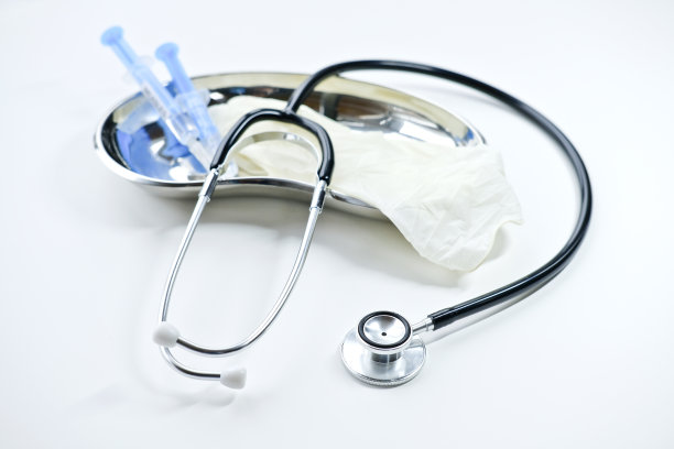 肾盘配医疗设备。图片下载