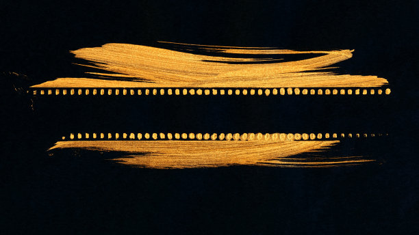 金色画框中黑色背景上的胶片的剪影图片下载