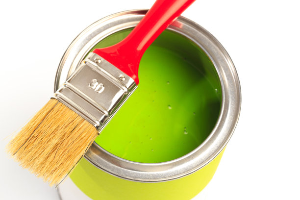 可以用绿漆刷隔离在白色背景上的图像吗图片下载