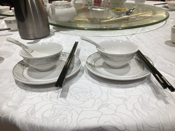 两套餐具图片下载