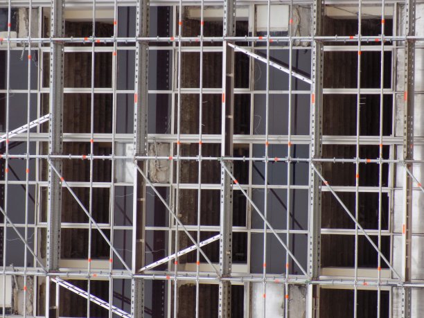 市中心摩天大楼的重建图片下载