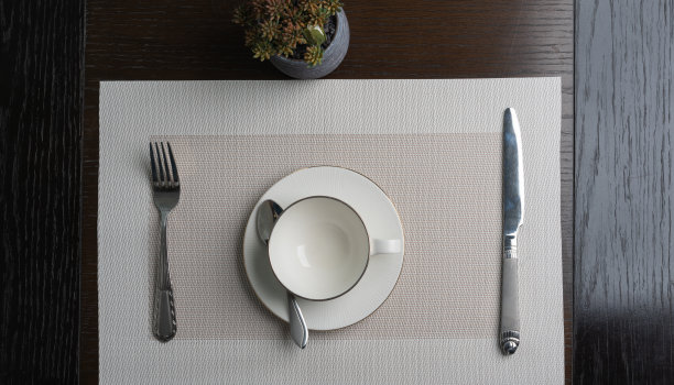 餐厅餐桌的顶视图图片下载