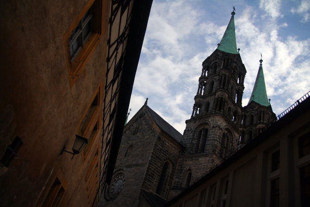 德国一座教堂在冬天的照片图片下载