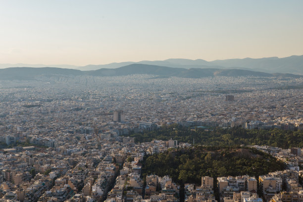 希腊Lycabettus山的雅典城图片下载