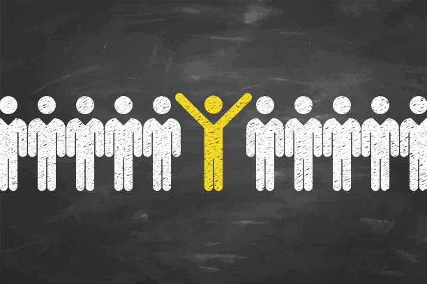 黑板背景下的人力资源概念图片下载