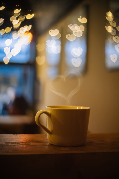 爱情就在那杯咖啡上图片下载