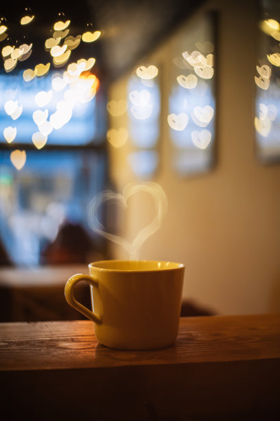 爱情就在那杯咖啡上图片下载