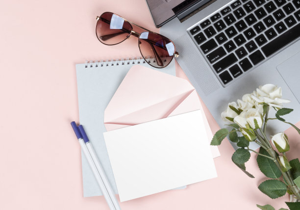 空白贺卡与信封图片下载